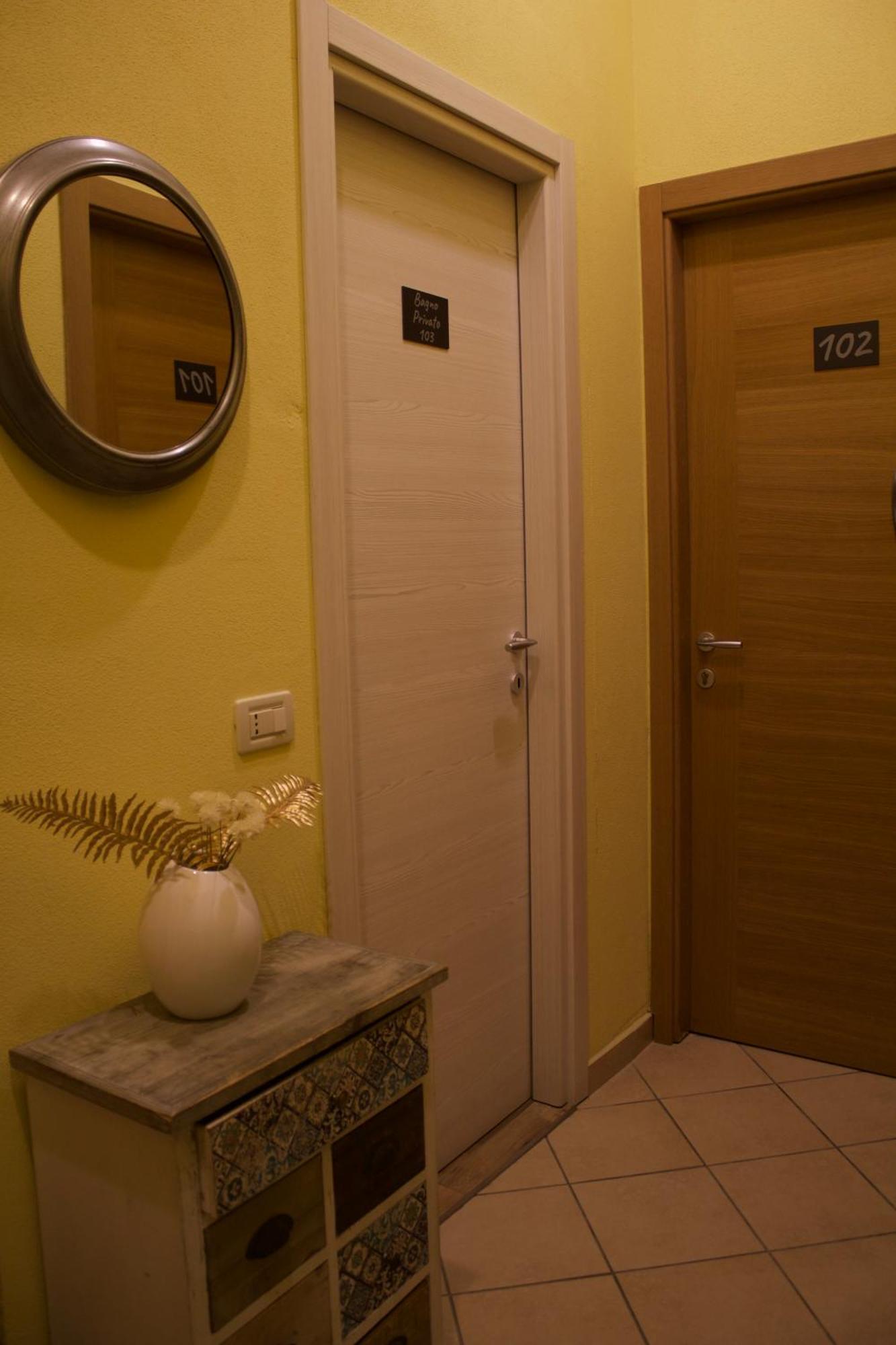Piccolo Borgo Hotel Киавари Екстериор снимка